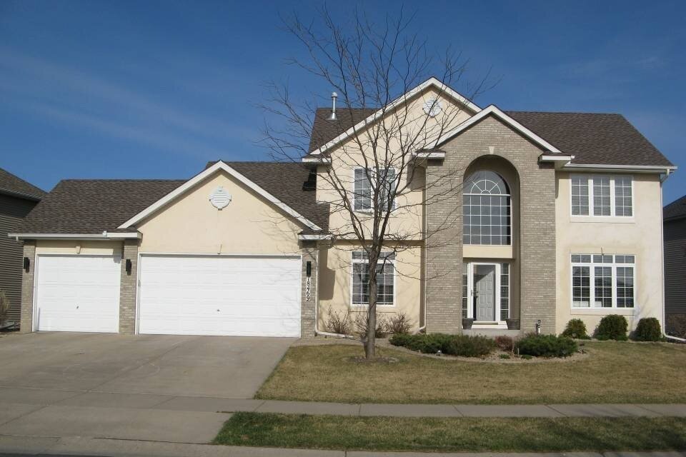 James Hardie Siding Project in Maple Grove, MN Before